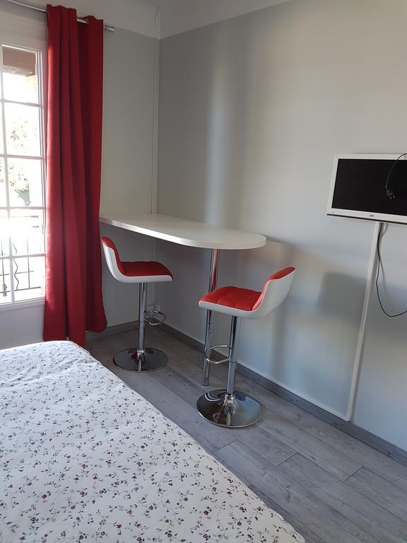 La Combe Joseph Bed & Breakfast Remoulins Eksteriør bilde